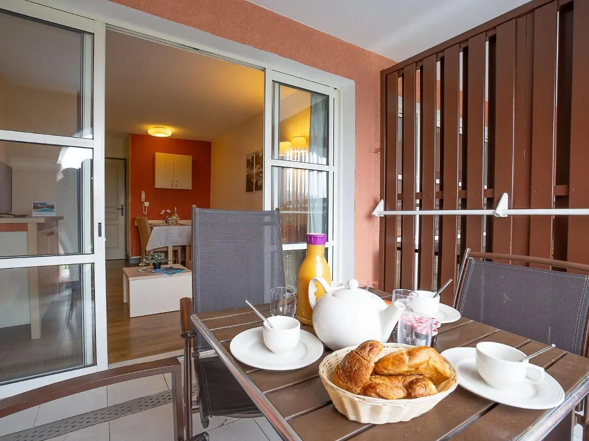 Studio Village Cap Esterel - Le Village-39 By Interhome Saint-Raphaël 0*,  Francja