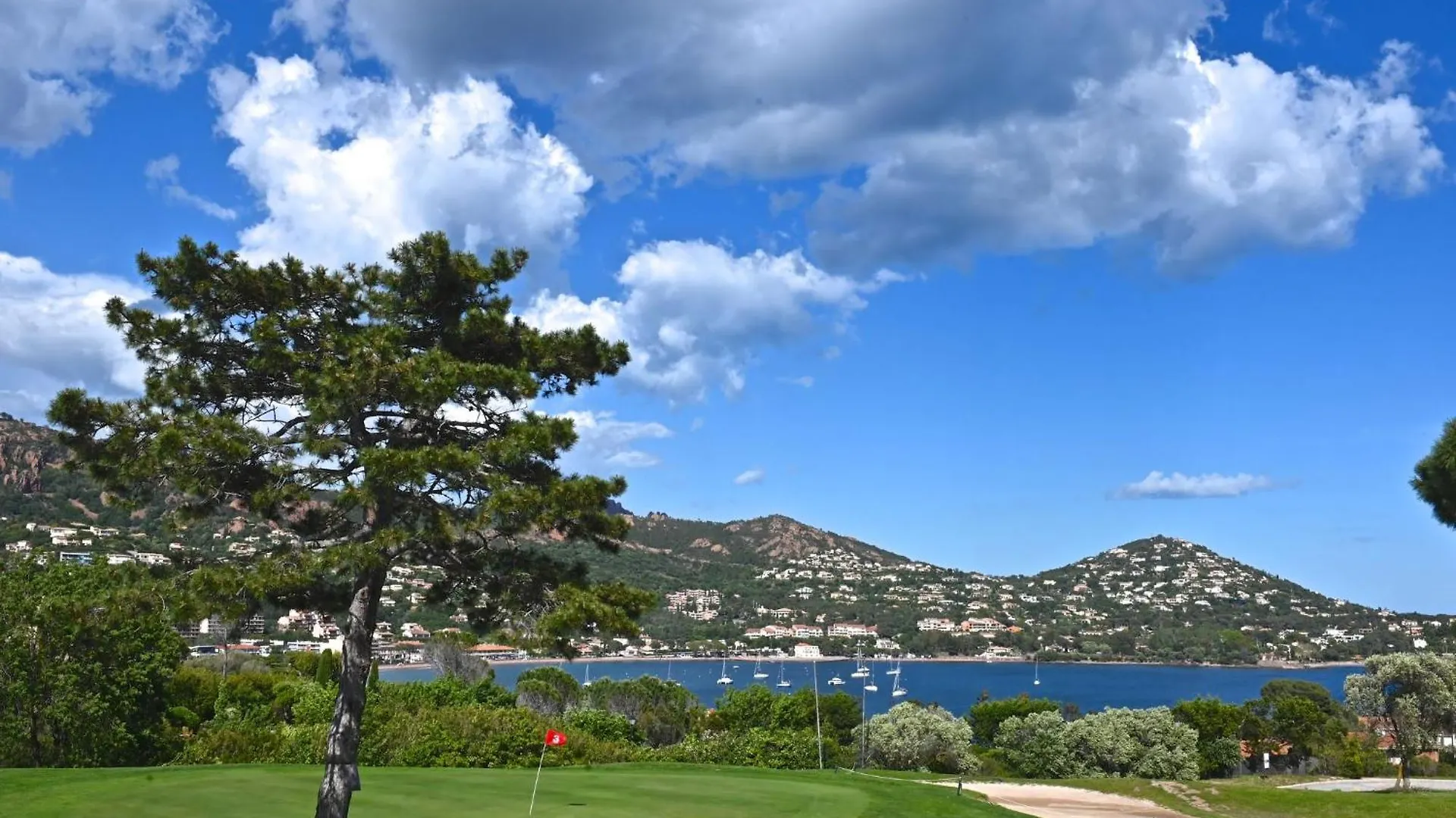 Studio Village Cap Esterel - Le Village-39 By Interhome Saint-Raphaël 0*,  Francja