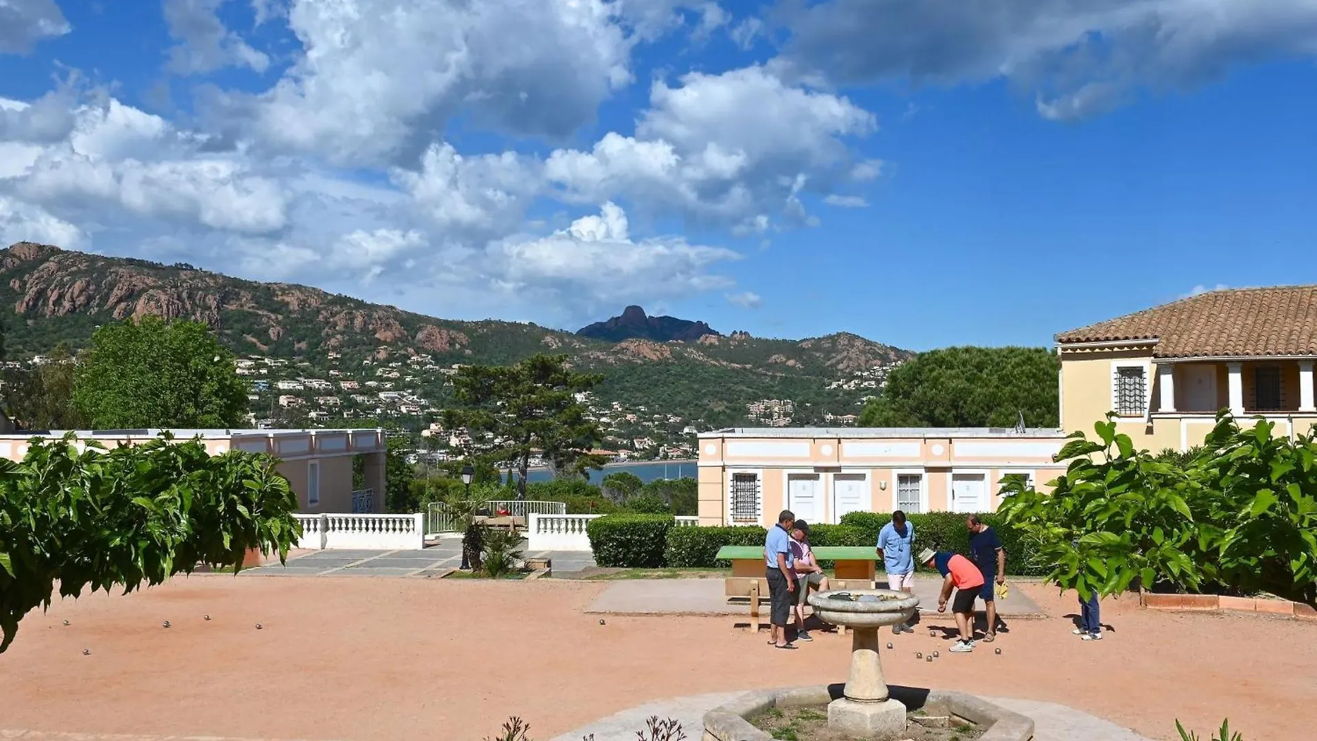 Studio Village Cap Esterel - Le Village-39 By Interhome Saint-Raphaël Apartament